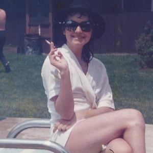 Meet your Posher, Sharon